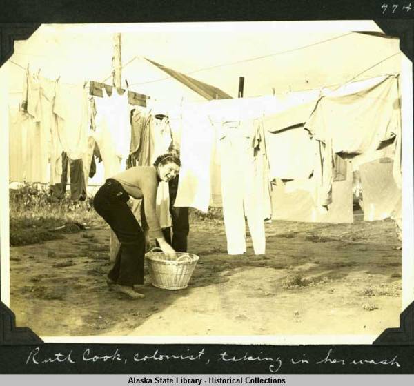 188. Ruth_Cook_colonist_taking_in_her_wash